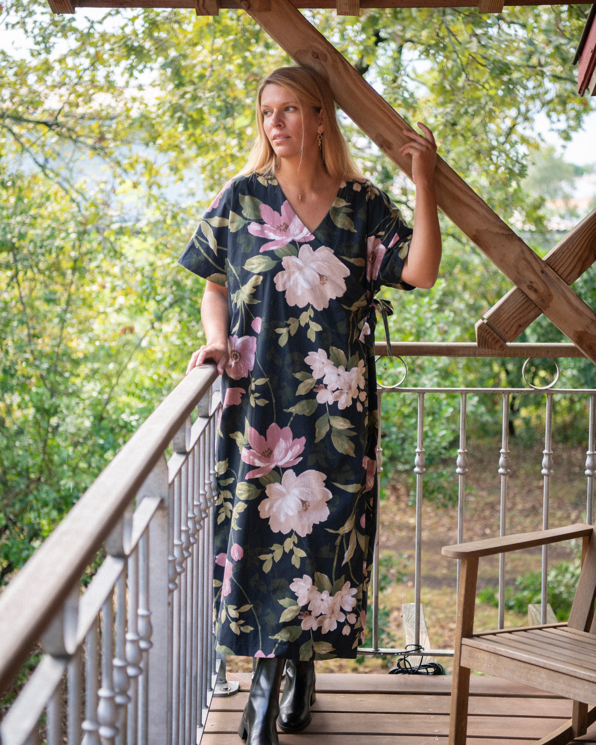 patron couture robe longue mathilde forme portefeuille avec lien a nouer coupe fluide elegante