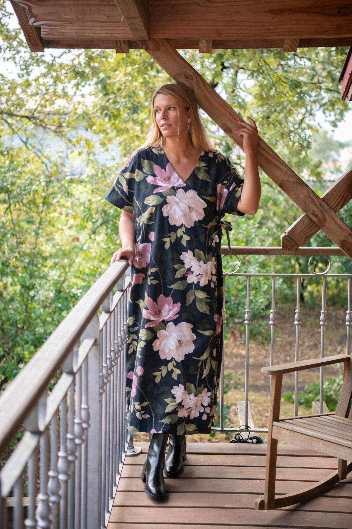 patron couture robe longue mathilde forme portefeuille avec lien a nouer coupe fluide elegante