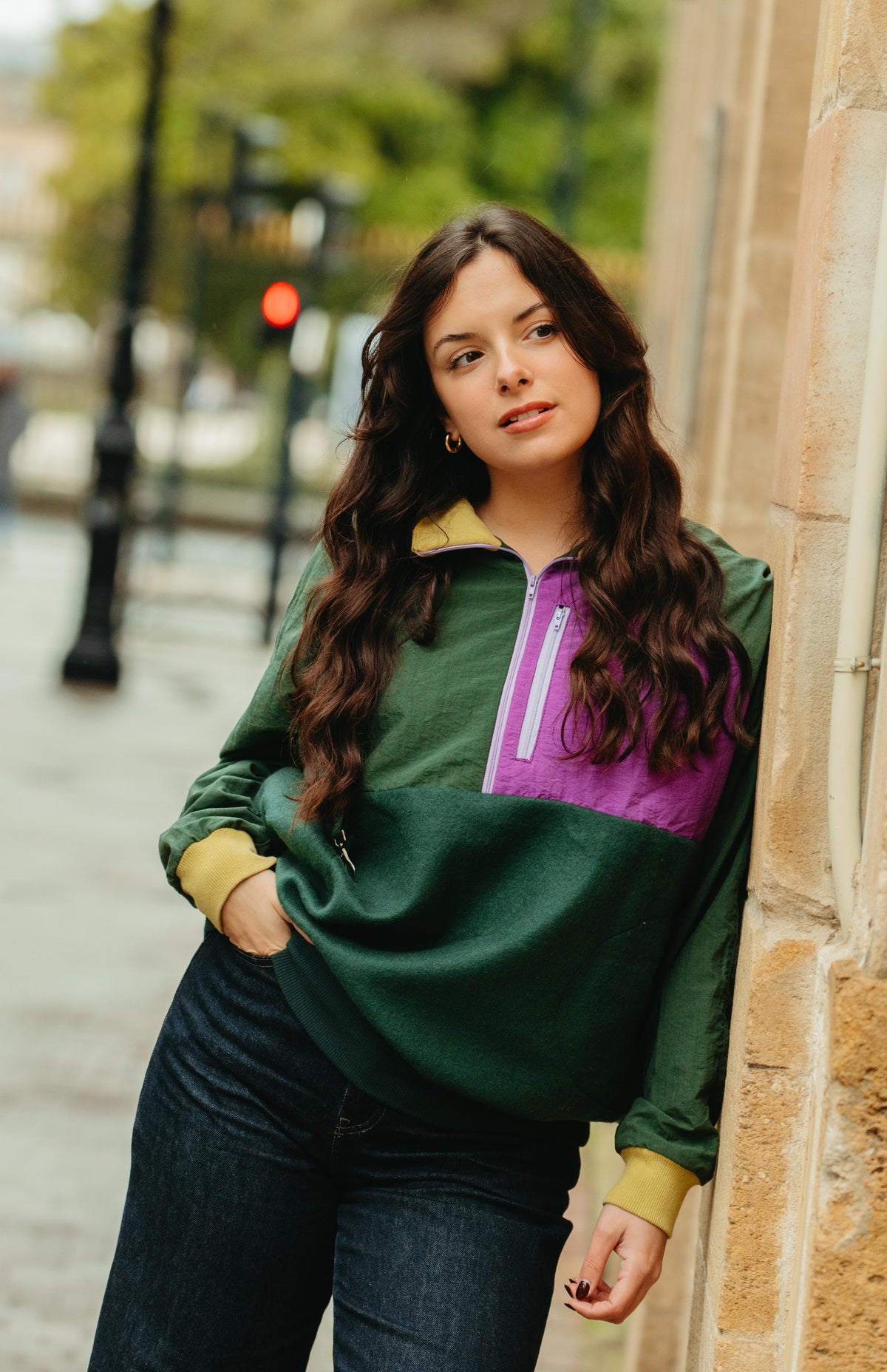Patron de couture sweat Julie avec empiècements colorés et demi-zip devant
