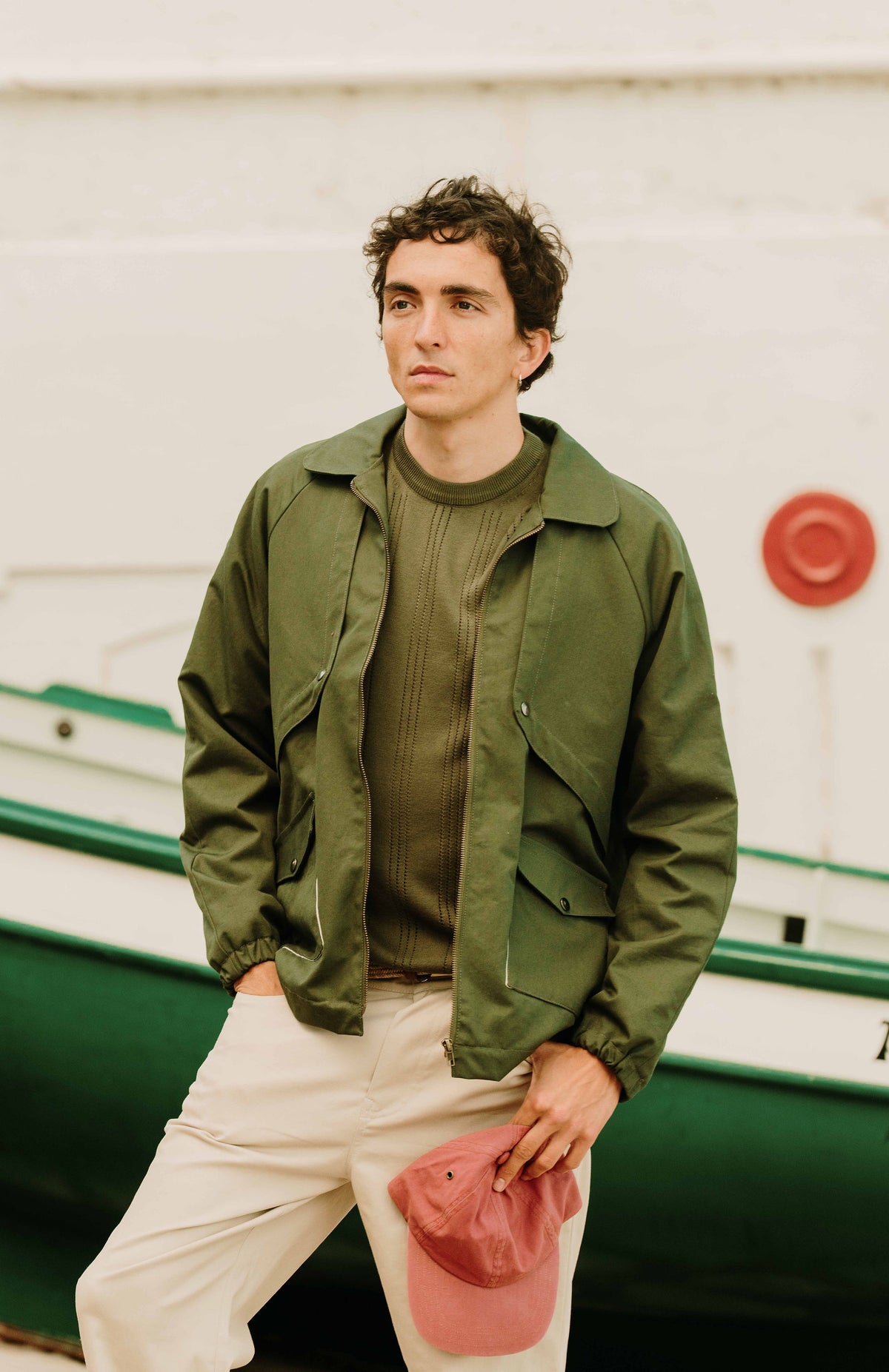 Patron de couture veste homme Adrien avec fermeture zippée, col chemise et poches à rabat