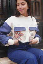 Sweat Simone fleuri bleu marine de Maéli Paris.